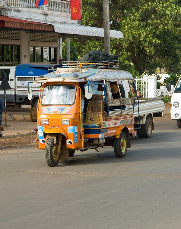 Lao Street Food Safari by Tuk-Tuk