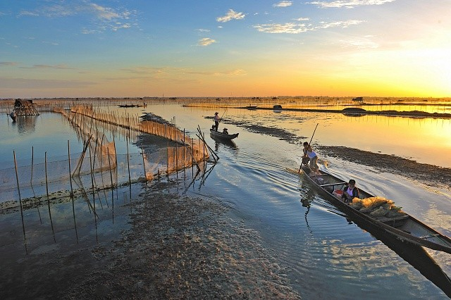 fishing village near Tam Giang Lagoon